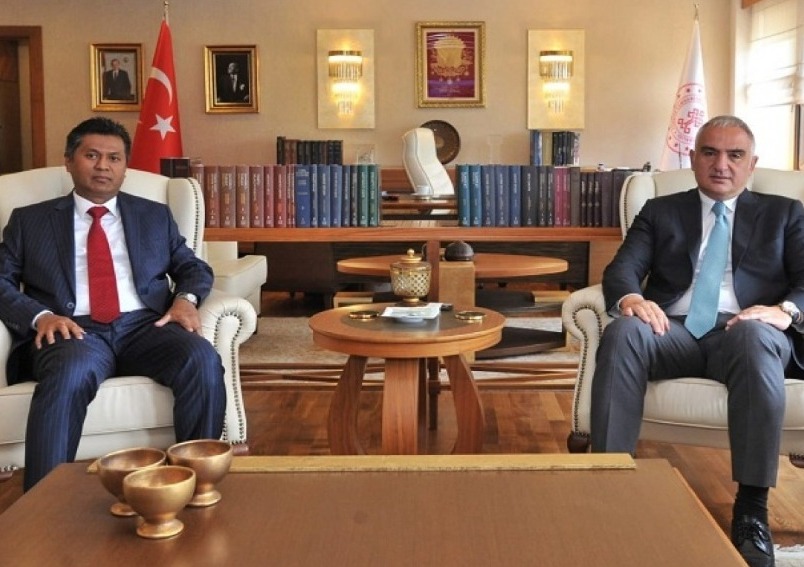 Ambassador calls on Minister of Tourism & Culture Mehmet Nuri Ersoy
