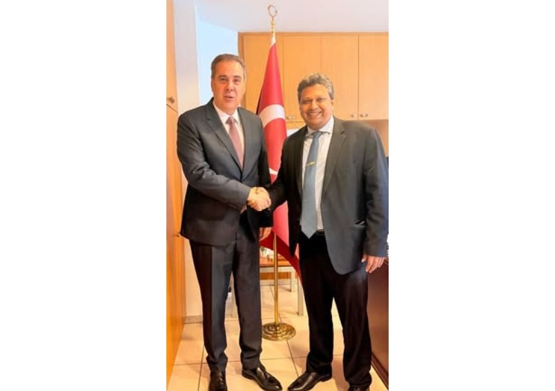 Director General of Europe and North America of the Ministry of Foreign Affairs, Foreign Employment and Tourism of Sri Lanka, Sugeeshwara Gunaratna and Director General for Humanitarian and Technical Assistance of the Ministry of Foreign Affairs of T