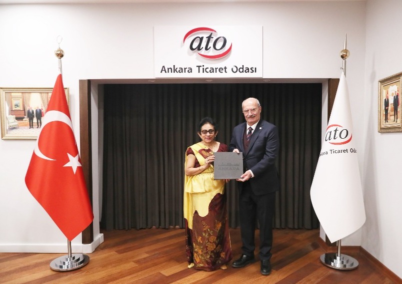 Ambassador of Sri Lanka in Türkiye meets the President of the Ankara Chamber of Commerce