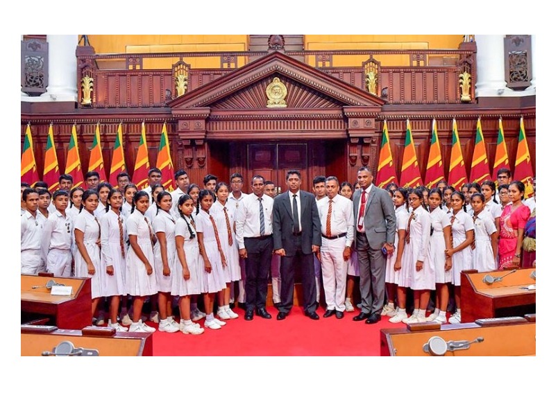 Students from Mayurapada Central College Visit Presidential Secretariat and President’s House